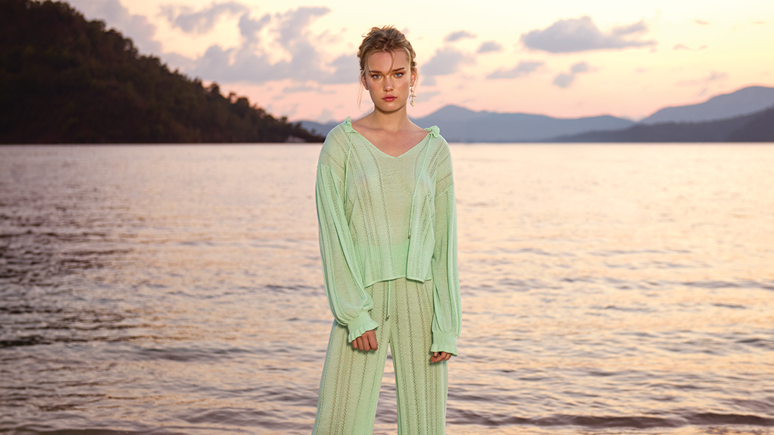 Knitss mağazalarından ve online mağaza www.knitss.com'dan tek seferde yapılacak peşin veya taksitli 10.000 TL ve üzeri alışverişlere 1.000 TL değerinde Worldpuan fırsatını kaçırmayın!