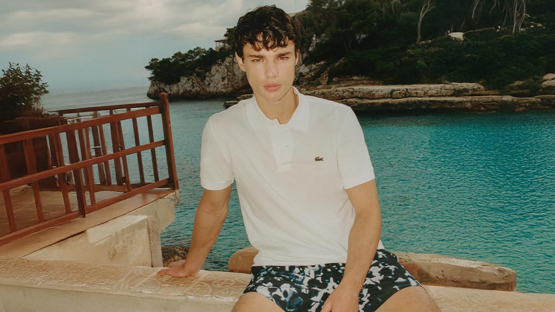 Lacoste mağazalarından ve www.lacoste.com.tr'den tek seferde yapılacak peşin veya taksitli 9.000 TL ve üzeri alışverişinize 900 TL Worldpuan!