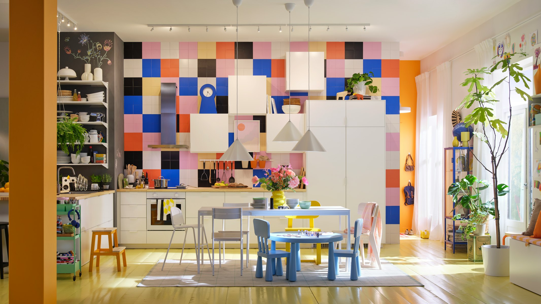 2 Ocak 2025 – 01 Ocak 2026 tarihleri arasında IKEA mağazalarından ve IKEA.com.tr’den IKEA Aile ve Worldcard ile yapacağınız 5.000 TL ve üzeri alışverişte peşin fiyatına 6 taksit fırsatını kaçırmayın.