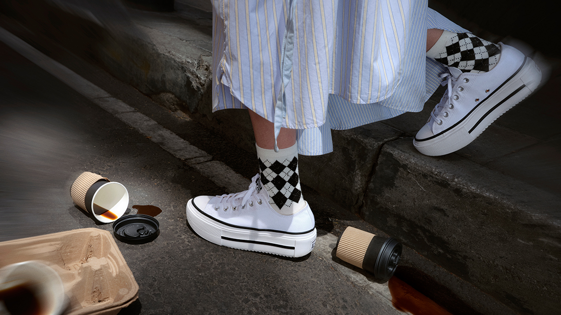Converse mağazalarından ve www.converse.com.tr’den tek seferde yapılacak peşin veya taksitli 5.000 TL ve üzeri alışverişe 500 TL Worldpuan!