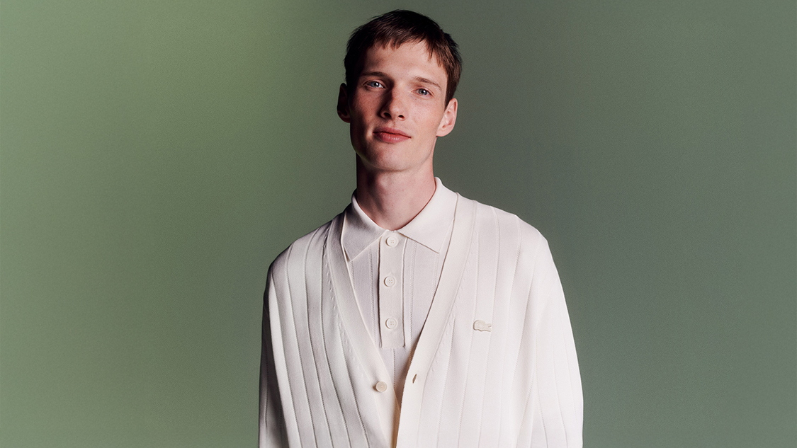 Lacoste mağazalarından ve www.lacoste.com.tr'den tek seferde yapılacak peşin veya taksitli 10.000 TL ve üzeri alışverişinize 1.000 TL Worldpuan!